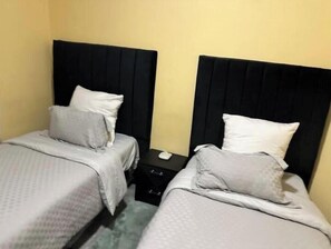 4 habitaciones, wifi gratis, ropa de cama y acceso para silla de ruedas