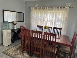 تناول الطعام