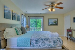 4 bedrooms, WiFi, bed sheets