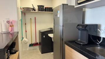 Basic Apartment | Private kitchen