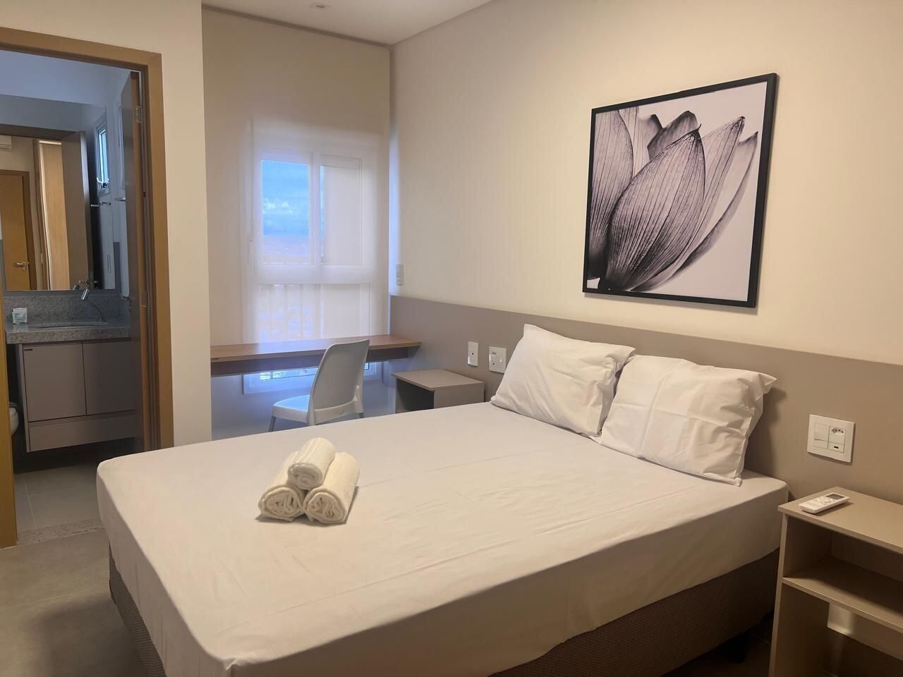 شقة بتجهيزات أساسية | 2 عدّة غرف نوم وواي فاي مجانًا