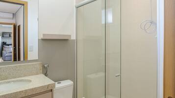 Departamento básico | Baño | Regadera