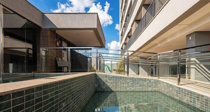 Apts in a Building With Pool and Gym - GRL