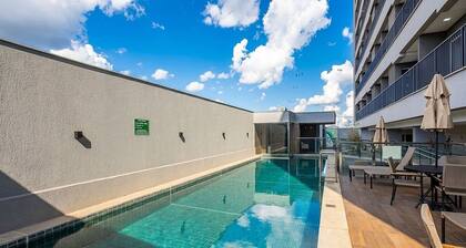 Apts in a Building With Pool and Gym - GRL