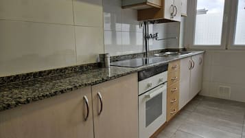 茶具/咖啡用具、冰箱、微波炉、烤箱