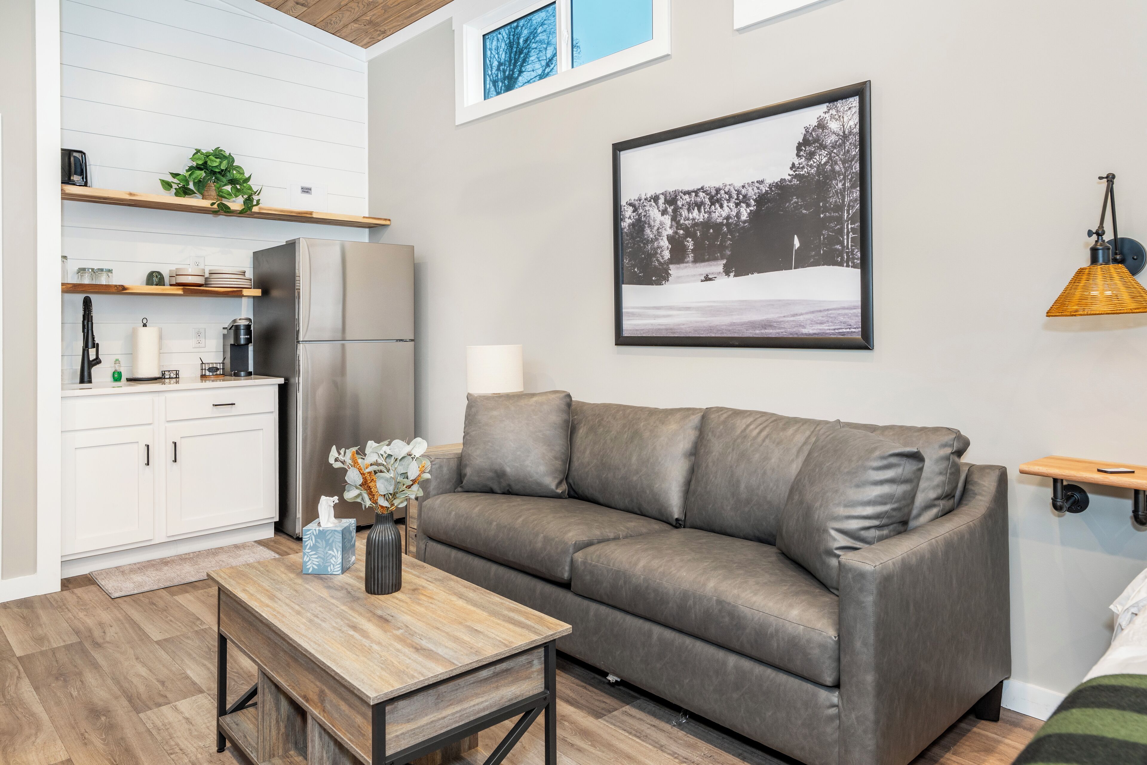 Hochwertige Bettwaren, Zimmersafe, individuell eingerichtet