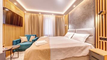 Estúdio standard, sacada, vista para a montanha | Roupas de cama premium