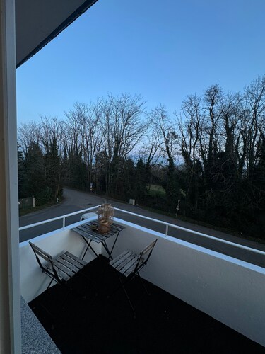 Quiet stay near Lake Geneva