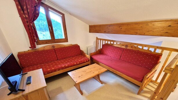 Living area - 100m from ski slopes, 3rd floor, balcony, ski locker, 90m², Valfréjus (Valfréjus)