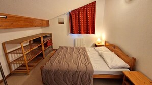 Room - 100m from ski slopes, 3rd floor, balcony, ski locker, 90m², Valfréjus (Valfréjus)