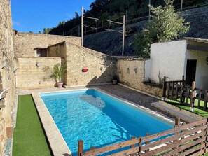 Utomhuspool