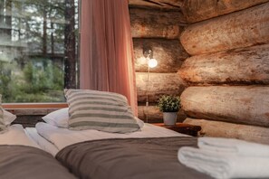 5 bedrooms, iron/ironing board, WiFi, bed sheets - Traditional Log Cabin with the Best Location in Ruka (Ruka)