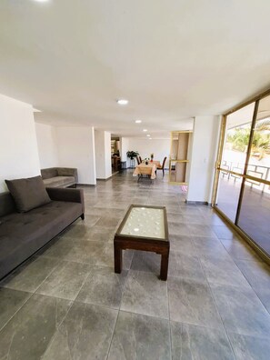 Interior - Private pool, garden, 4 bedrooms, parking FIFA2026 (pets welcome) (Cuernavaca)