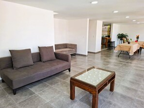TV - Private pool, garden, 4 bedrooms, parking FIFA2026 (pets welcome) (Cuernavaca)