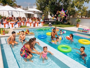 Piscine extérieure, piscine chauffée