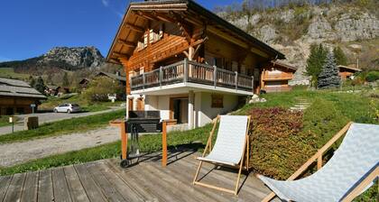 Chalet - Arosa - Four Bedroom Chalet, Sleeps 8