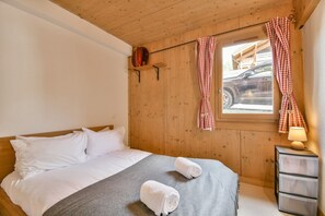 3 bedrooms, iron/ironing board, free WiFi, bed sheets - Refuge Le Bardeau B3 (Le Grand Bornand)