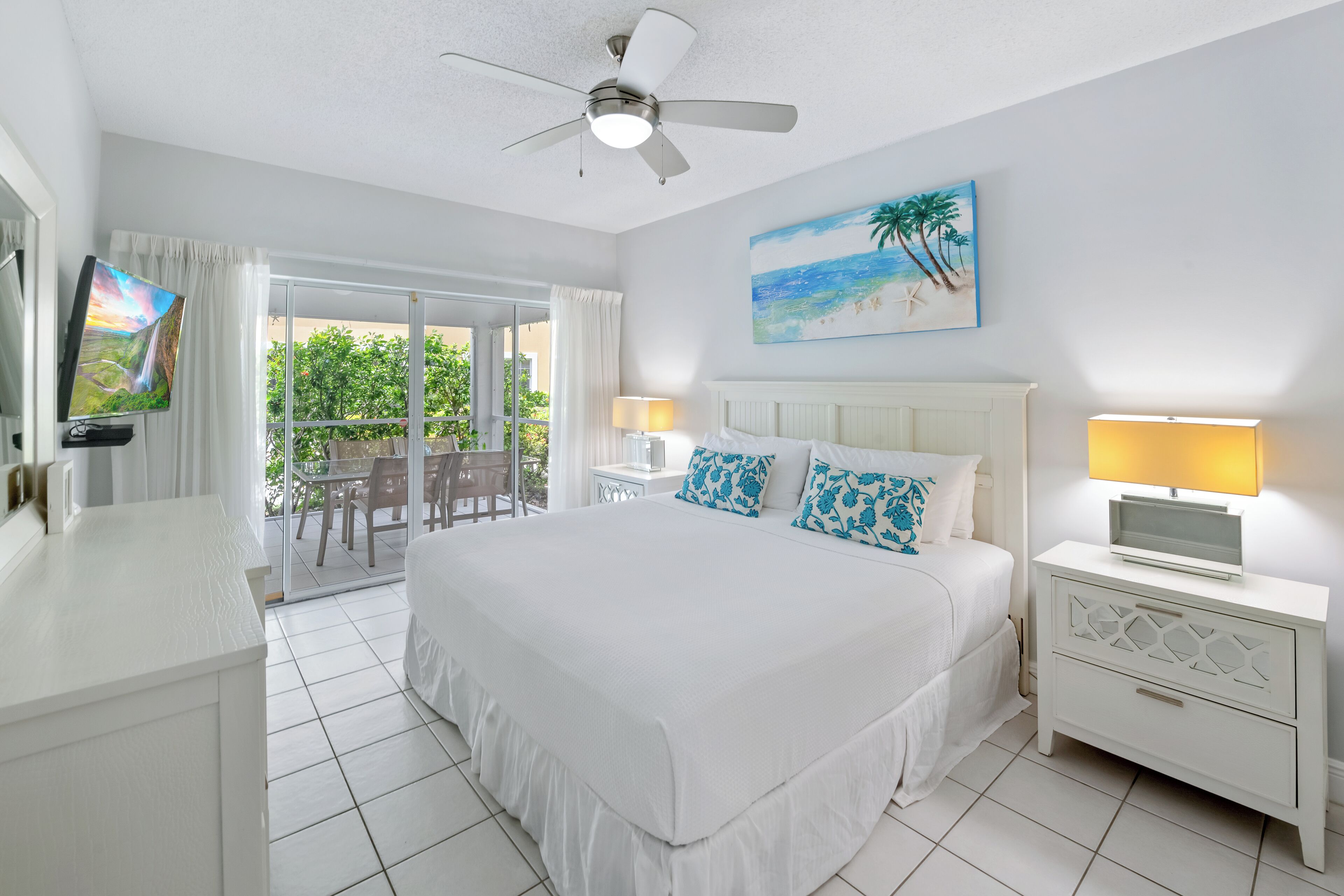 2 多间卧室、熨斗/熨衣板、上网接入、床单