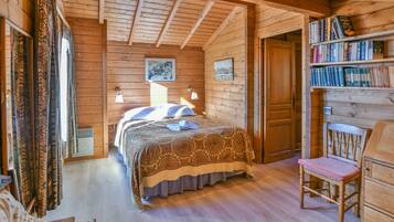 4 chambres, fer et planche à repasser, Wi-Fi gratuit, draps fournis