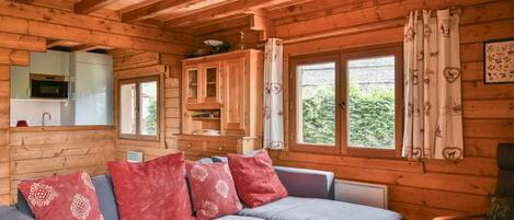 Televisión, chimenea