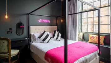 2 makuuhuonetta, silitysrauta/-lauta, internet, vuodevaatteet