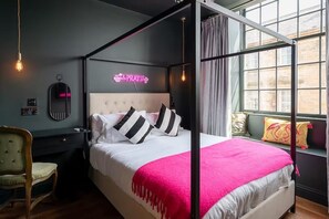 2 makuuhuonetta, silitysrauta/-lauta, internet, vuodevaatteet