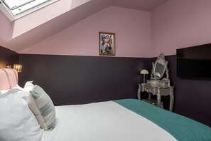 1 غرفة نوم ومكواة/لوح كي وخدمة الإنترنت وملاءات أسرّة