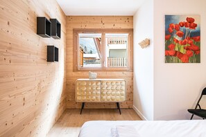 3 chambres, fer et planche à repasser, accès au Wi-Fi (inclus)