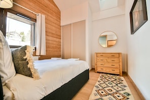 3 chambres, fer et planche à repasser, Wi-Fi gratuit, draps fournis