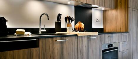 Fridge, microwave, oven, dishwasher