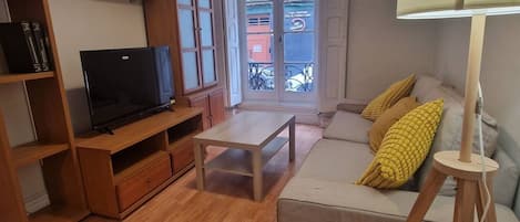 TV