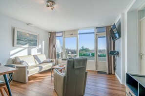 Living room - 2 Person Island View Apartment (De Koog)