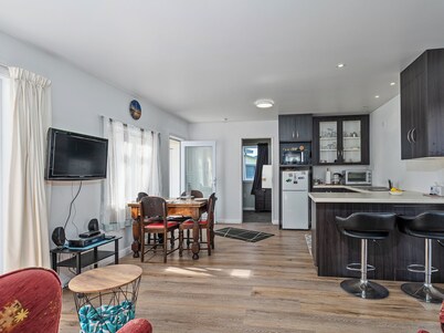 Caddy's Shack - Whangamata Holiday Home