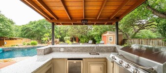 Pool, Games & BBQ Luxury Texas Home 4 bedroom