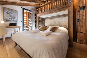 4 Schlafzimmer, BĂŒgeleisen/BĂŒgelbrett, kostenloses WLAN, BettwĂ€sche