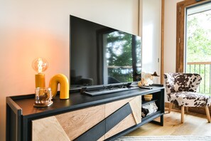 TV