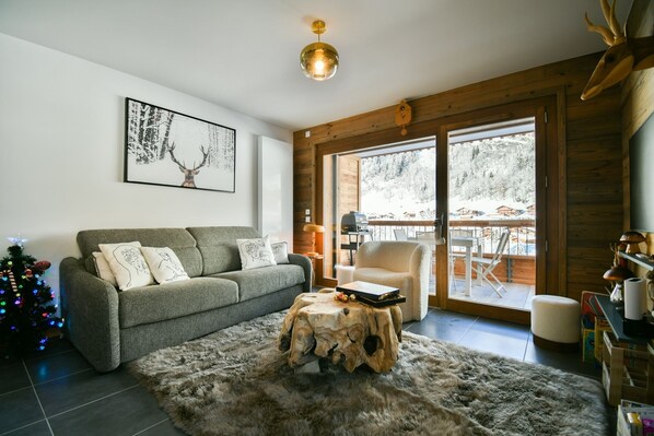 Fernseher, Stereoanlage