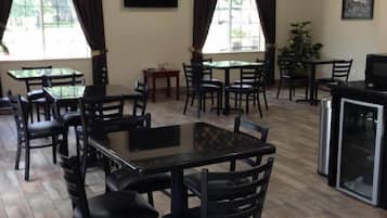 Dagelijks continentaal ontbijt inbegrepen