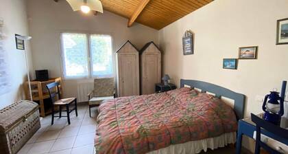 Sh04056 The Little Sionnaise