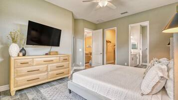 4 bedrooms, desk, iron/ironing board, travel cot