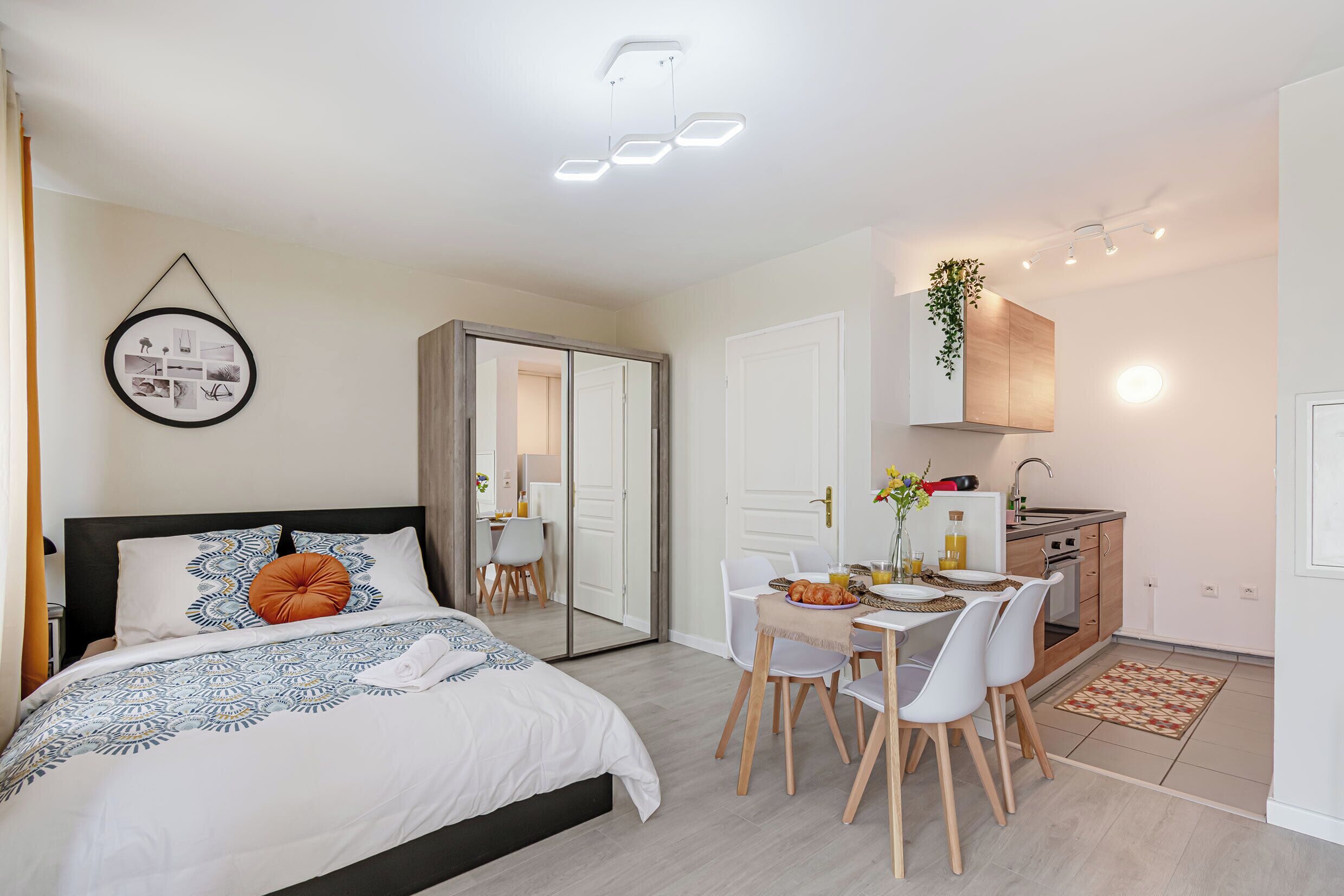 1 chambre, fer et planche à repasser, Wi-Fi, draps fournis