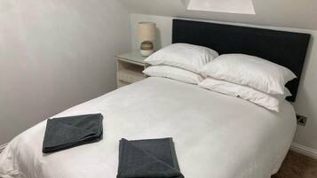 4 slaapkamers, een strijkplank/strijkijzer, wifi, beddengoed