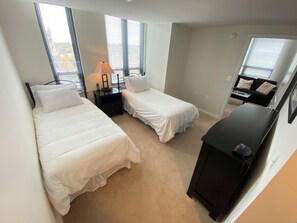 2 bedrooms, iron/ironing board, WiFi, bed sheets - NEW Listing in Pentagon City Includes 1 Free Garage Parking! (Arlington)