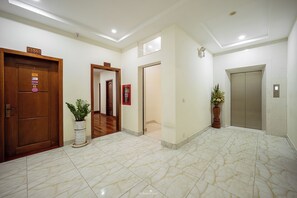 المنشأة من الداخل