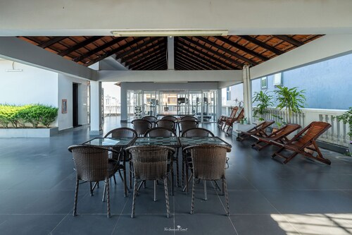 Cozy 2BR Condo with Hardwood Floors & Rooftop Sunset View in Charming Phnom Penh