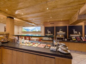 Free daily buffet breakfast - Hotel Glockenstuhl (Gerlos)