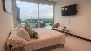 1 bedroom, iron/ironing board, WiFi, bed sheets