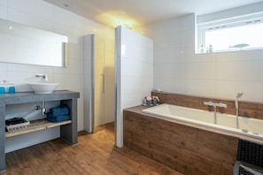 Appartement | Badkamer