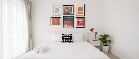 1 bedroom, desk, free WiFi, bed sheets