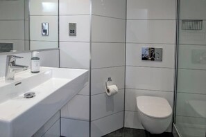 Cots/infant beds - Best Western Appleby Park Hotel (North West Leicestershire District)